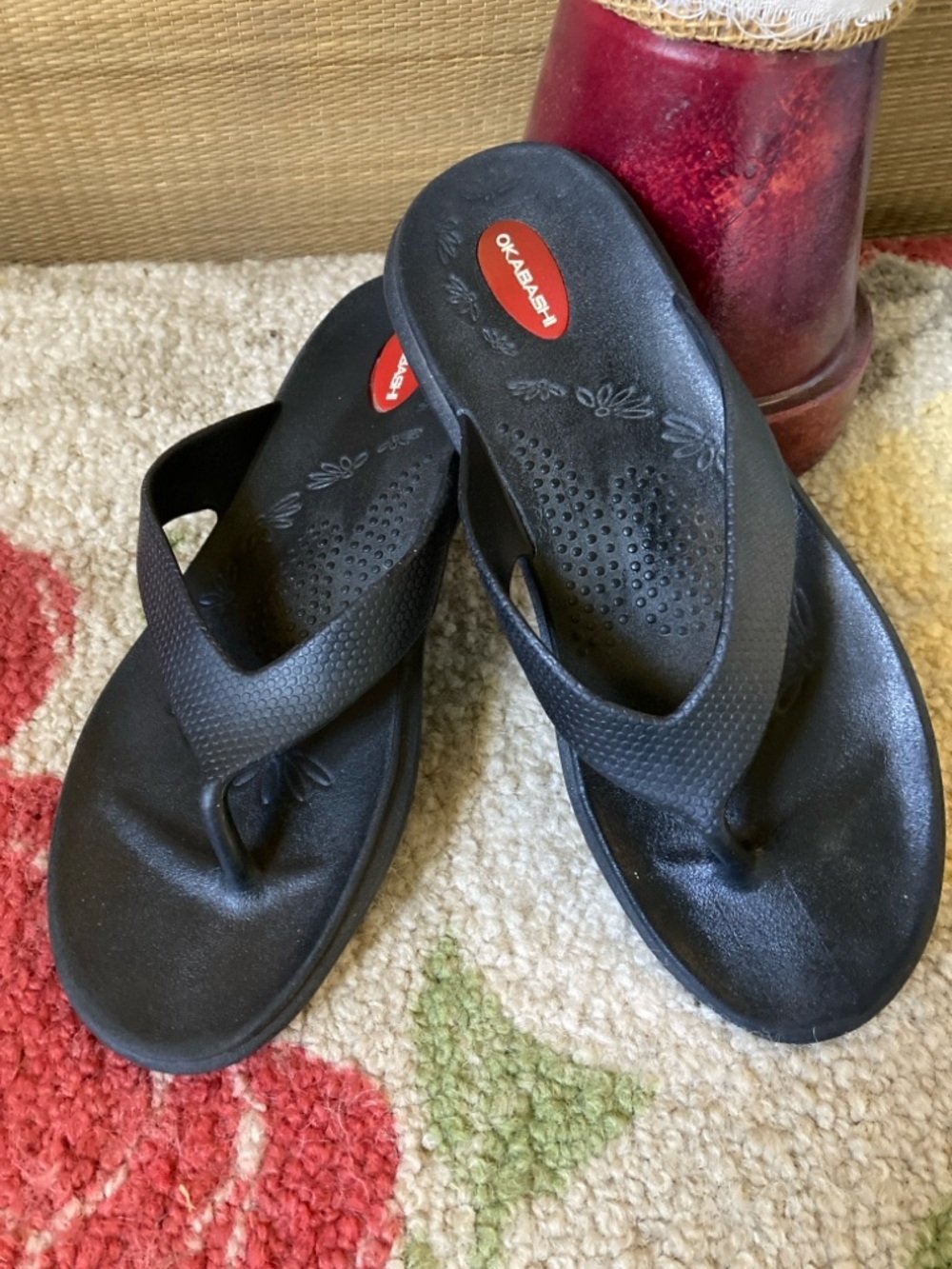 Okabashi Size Large Maui black vegan flip flops